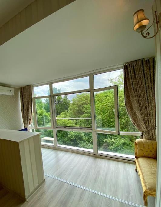 Downtown Studio - Ultra Central With Park View Bucarest Esterno foto