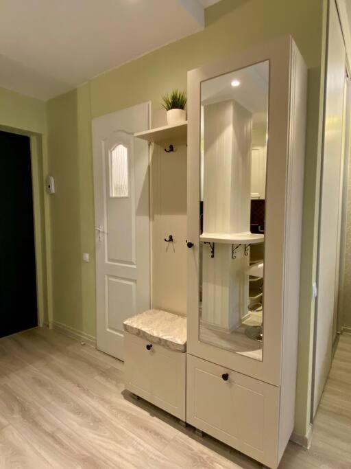 Downtown Studio - Ultra Central With Park View Bucarest Esterno foto