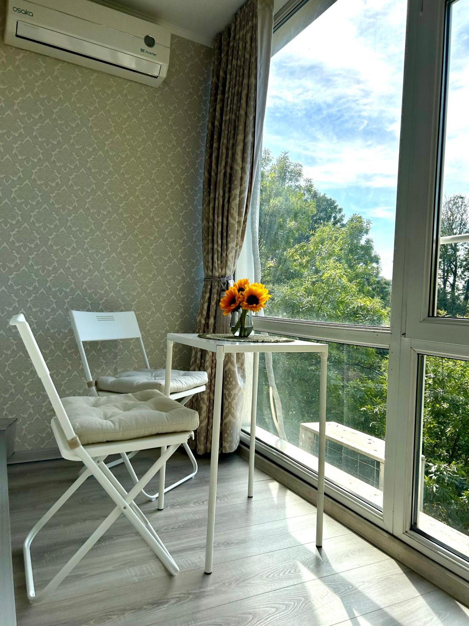 Downtown Studio - Ultra Central With Park View Bucarest Esterno foto